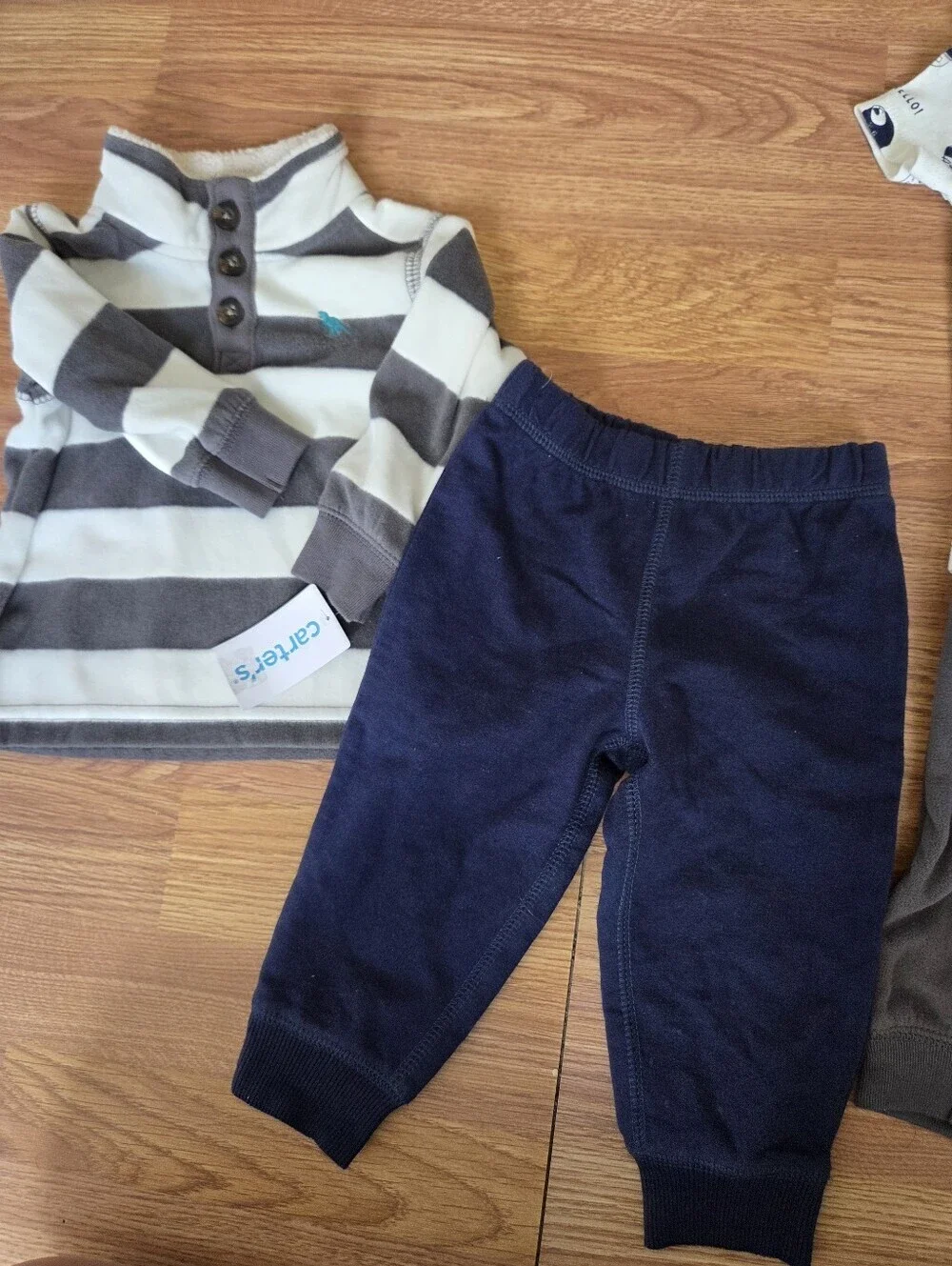 Carter's Boys 9 Months Bundle 5pcs NEW Animal Bears Dogs Dinosaur Navy Gray